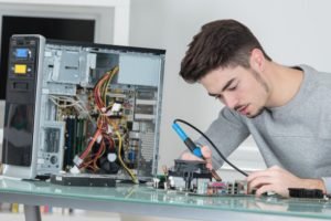 computer repair technician